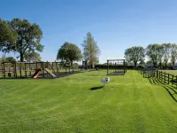 Ashbourne Heights Holiday Park - Holiday Accommodation 18103 - Country Houses