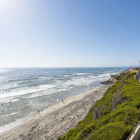 Steps to Sand, Luxury Family Townhome with Central A/C BBQ Crib Resort Amenities