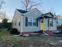 Immaculate Private Home w/Visiting Deer & Parking - 3-Star