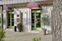 Logis Auberge des Vieux Chenes - 2 ดาว