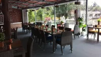 VEDA FIVE WELLNESS RETREAT AND SPA - spa