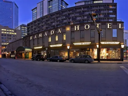 Ramada Plaza by Wyndham Calgary Downtown