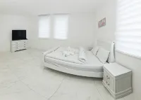 Corso Lux Apartman - 3-Star