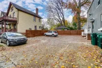 Walkable to Oakley Square-Newly Renovated-King Bed