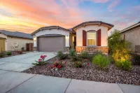Modern Guest Suite Retreat in Maricopa - 3-Star