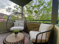 Secluded & Spacious 1BR Condo – Central in OTR - Alloggi