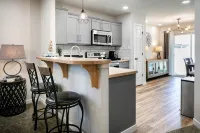 Newly Renovated Mid-Modern Townhome Central Twin Falls - 4-نجوم