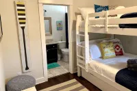 Beach side, ocean-view home, sleeps 9. Walk to bars, restaurants, & Casa Marina - 4-Star
