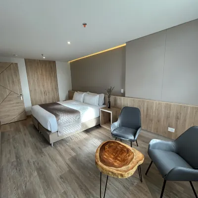 E ExpoStay Hotel Corferias Embajada Americana Отели рядом с достопримечательностью «Конгресс-центр G12»