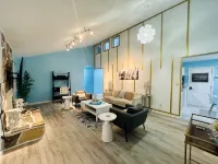 Family Retreat Near Ballantyne, SouthPark & CLT; Walking Distance Shops/Dinning - Bungalows