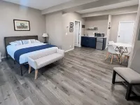 Relax N Rentals Modern Riverside 2Br Algoma WI Hotels in Algoma