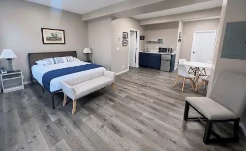 Relax N Rentals Modern Riverside 2Br Algoma WI - 3-Star