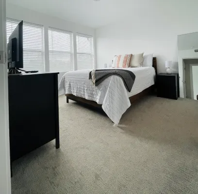 New & Elegant Modern Townhome - gimnasio