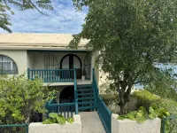 Windward Breeze – Walk to Beach! - 4-Star