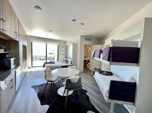 Canyon Haus 301 - Mountainside Modern Deluxe Studio - Pool+Gym+Arcade - 2-Star