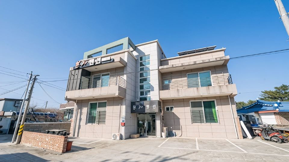 Samcheok Bonga Pension
