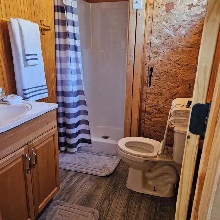 The Woody Cabin in Southern Utah, 39 Mi from Zion.
