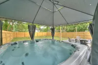 Boho West Villa • New 3Br • Hot Tub • Fire Pit • Games • 10 Min to Downtown - 4 Sao