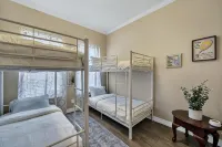 Lake Access - Private Pool - 2 Acres Retreat - 4-Star
