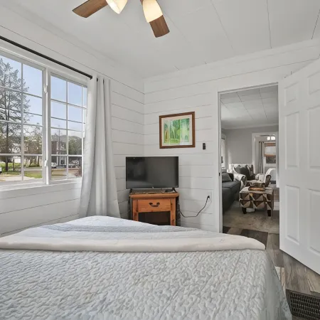 Cozy City Escape Hotels in Jackson County