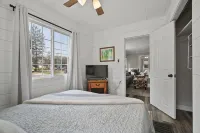 Cozy City Escape - 3-Star