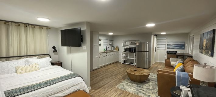 Couples Cabin at the Lake Hotels in Cleburne County