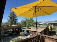 THE CASA CARMEN-ARROYO SECO! LOCATION 15 MINUTES FROM TAOS AND TAOS SKI VALLEY! - Hytter