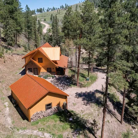 Luxury Gold Mine Cabin - 4 Mi to Deadwood Casinos