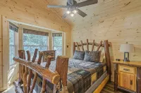 Mountain-side Cabin with hot tub on 4 acres! - 4つ星