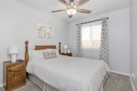 Cozy Cottage: relaxing retreat, pet and family friendly - 3-Star