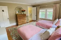 Perfect Newport Beach Getaway-Steps to Beach_Ocean Views_Very close to Downtown - balcony