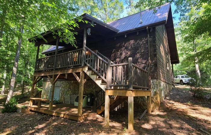 Cozy Cabin at The Reserve near Fairystone State Park