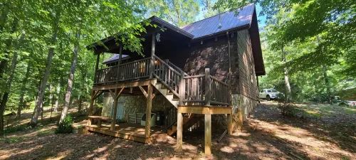 Cozy Cabin at The Reserve near Fairystone State Park - Homestays