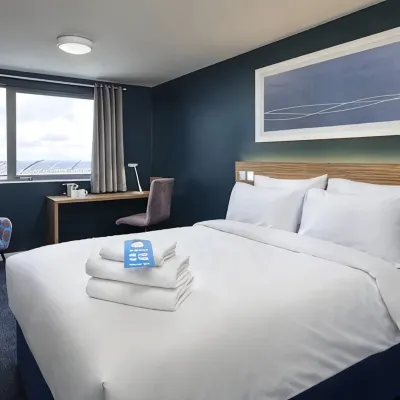 ترافيلودجي لندن إيلنج Hotels near غرب إيلينغ