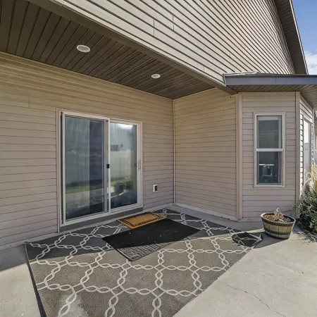 Clean, Cozy home near St. Luke's