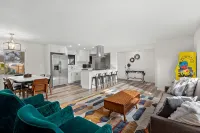 Cozy 3-bedroom house in peaceful Renton with WiFi, AC - 3-Star