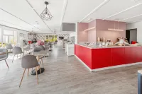 Comfort Hotel Lens-Noyelles Godault - parking