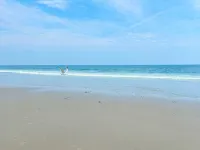 Steps to Beach Seaside Retreat. 3Br 2BA Home Where Comfort Meets Charm; - Bungalows