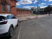 Royal Exchange Hotel - parking