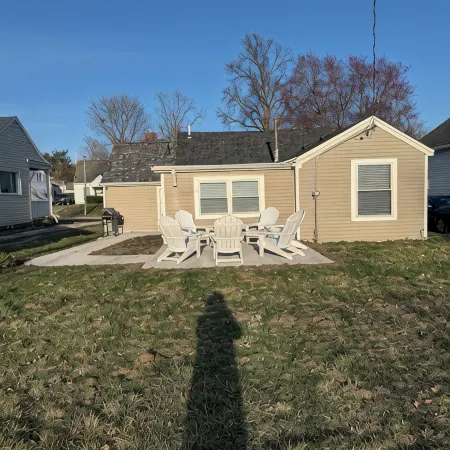 Newly Renovated Charming Cottage, Occupancy 4