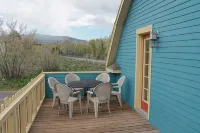 Downtown Main St.  Views of the Cumbres pass. Walk to the train, shops & dining. - WiFi