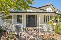 BRAND NEW!! Spacious and Pristine newly remodeled 4-bedroom home in Glen Ellen. - Luxury