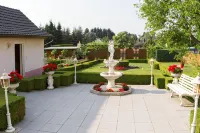 Central, quiet, vacation ambience, near Cologne Trade Fair & Mediterana - 2성급