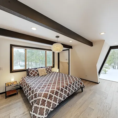 Modern Gambrel Cabin Near Ski Resorts