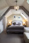 Flower Pot Hotel - Homestays