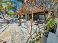 Bush Beach Backpackers - Bar
