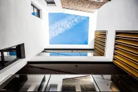 Welldone Quality - Crystal Pool - bar