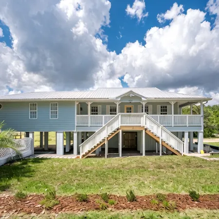 New Photos! Walk2Vilano Beach/King Bed/ Dwntwn/Pet/RV/Booat/Work Trailer Parking