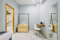 Lopi Hotel - Homestays