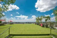 SkynestResidences by CityBlue, Nairobi Westlands - สระว่ายน้ำแบบอินฟินิตี้